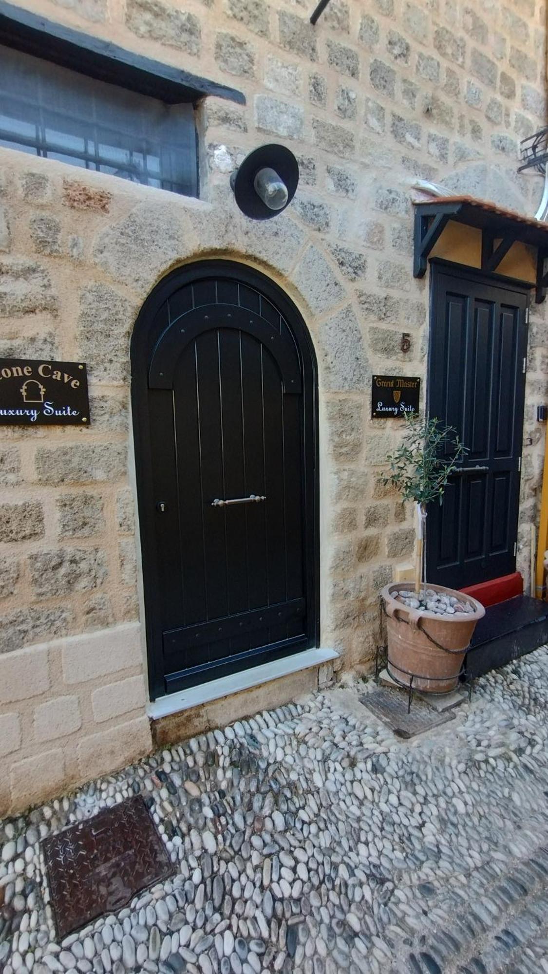 Stone Cave Suite Rhodes City Ngoại thất bức ảnh